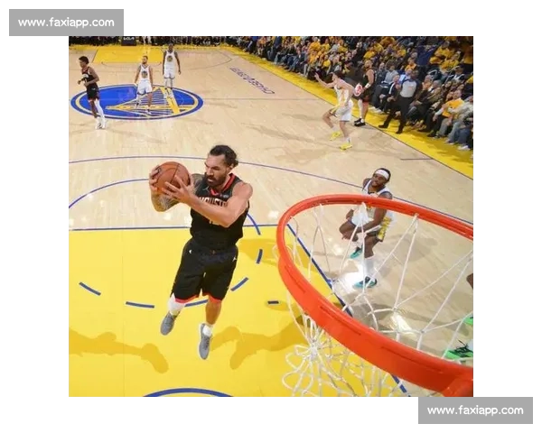 火箭 3 年 3900 万续约亚当斯 历史级篮板王留队巩固内线