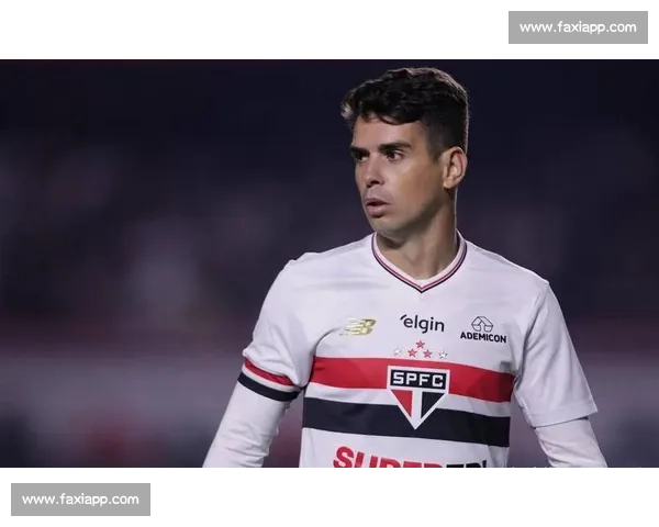 巴萨转会博弈：利物浦强硬与战术适配的双重挑战