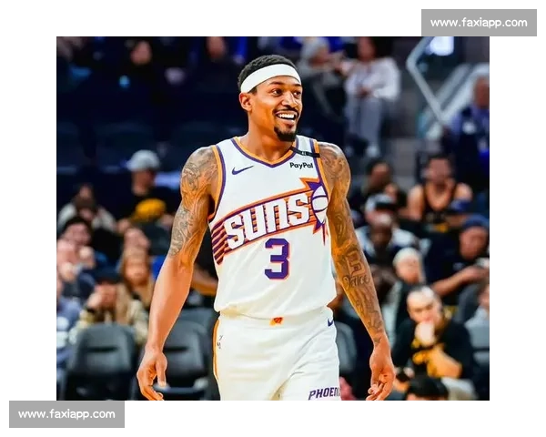 太阳官方庆生!比尔 32 岁焕发新生,高效赛季再证全明星价值